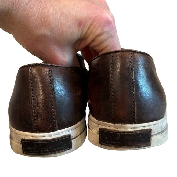 Kenneth Cole Men’s Distressed Brown Leather Slip-On Casual Shoes, Size 9 - Picture 3 of 6